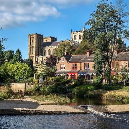 Lovely 4 Bedroom Edwardian Property On The River Ripon Exterior photo